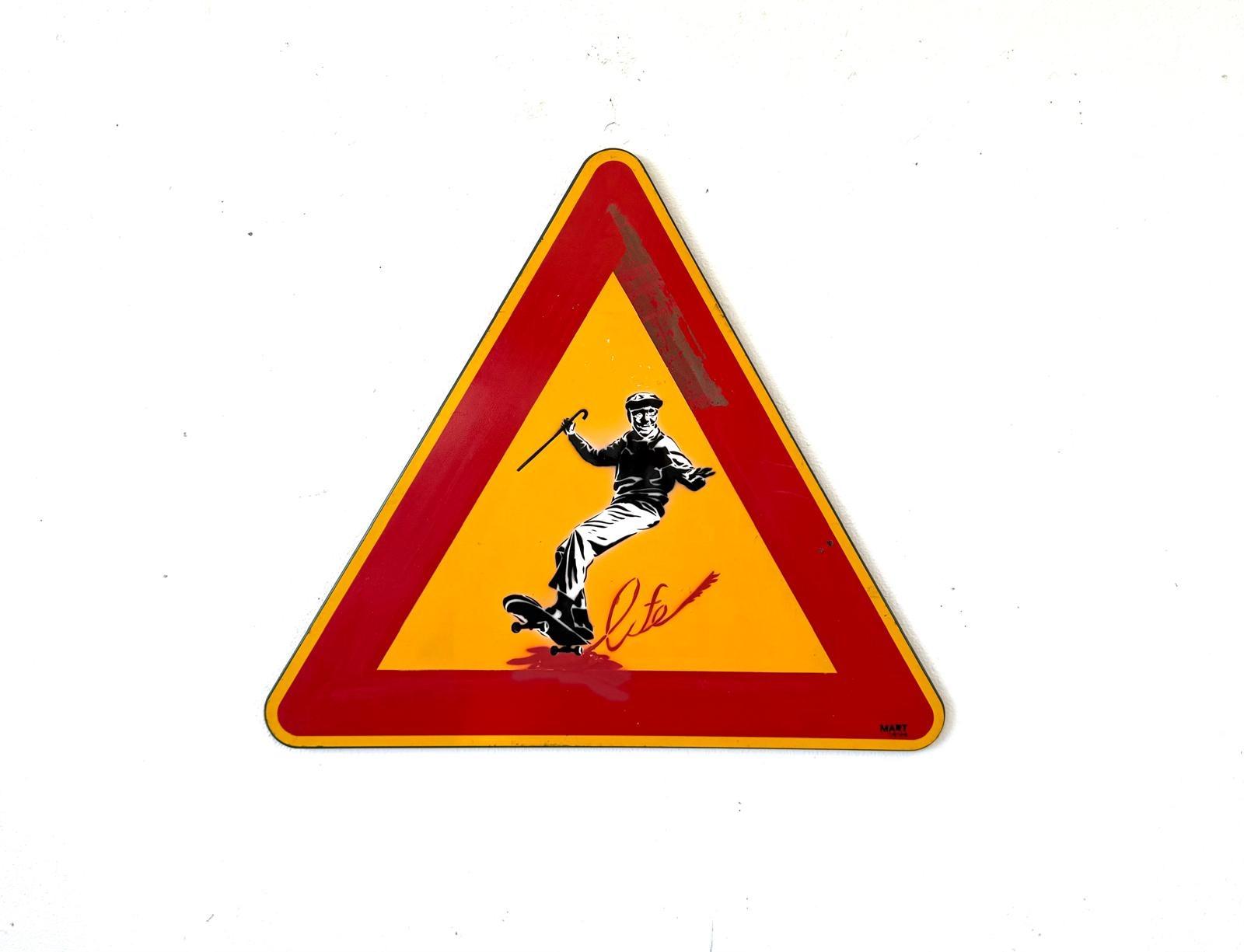 f04d45d4-c590-46b8-8b42-386106fb3e60