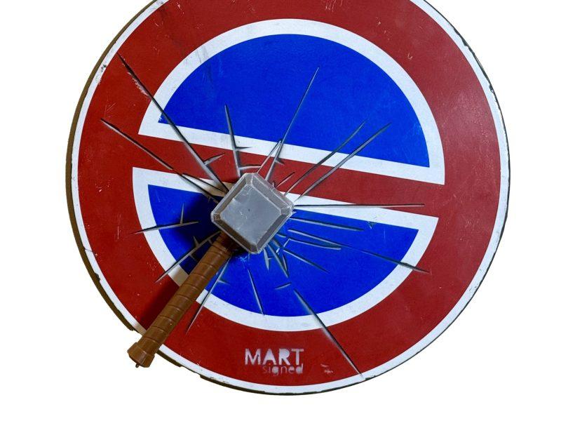 THOR. Marvel Vandals.